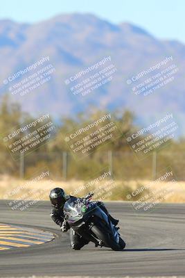 media/Jan-10-2025-CVMA Friday Practice (Fri) [[489e0da257]]/Group 4 and Trackday/Session 5 (Turn 7)/